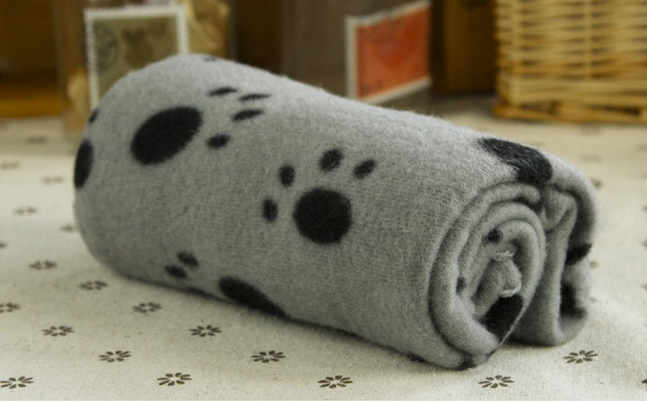 Dog Fleece Blanket – Soft, Washable Pet Sleep Mat